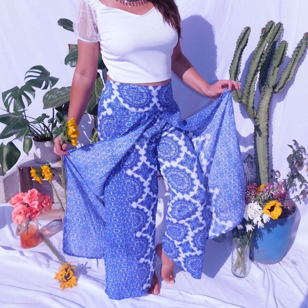 Blue White Leisure Women’s Pants